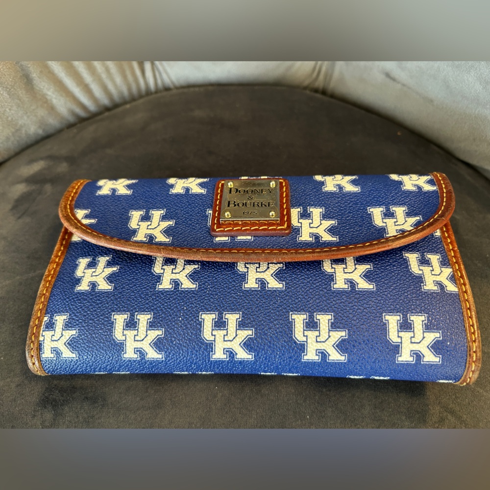 Dooney & Bourke University of Kentucky wallet